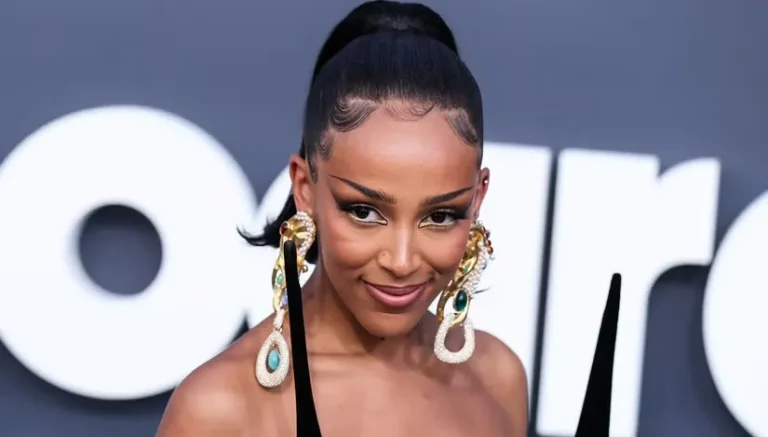 Doja Cat net worth grew through years of touring and live performances